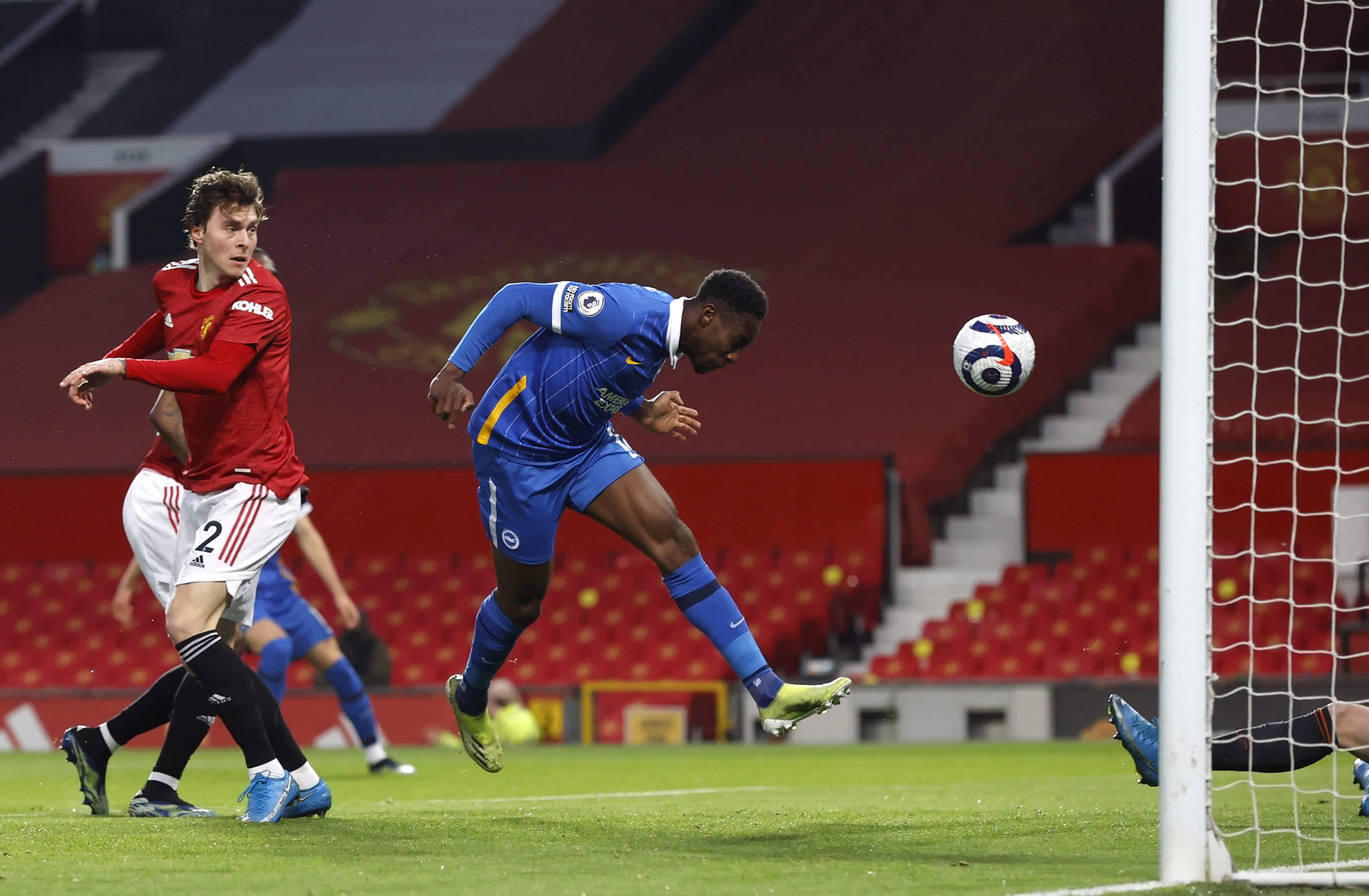 跟队：米兰有意签下阿图博卢，卡普里莱和雷斯特也在名单中